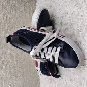 Tommy Hilfiger Hopper2 Blue Textile Upper Lace Up Low Top Platform Sneaker Shoes